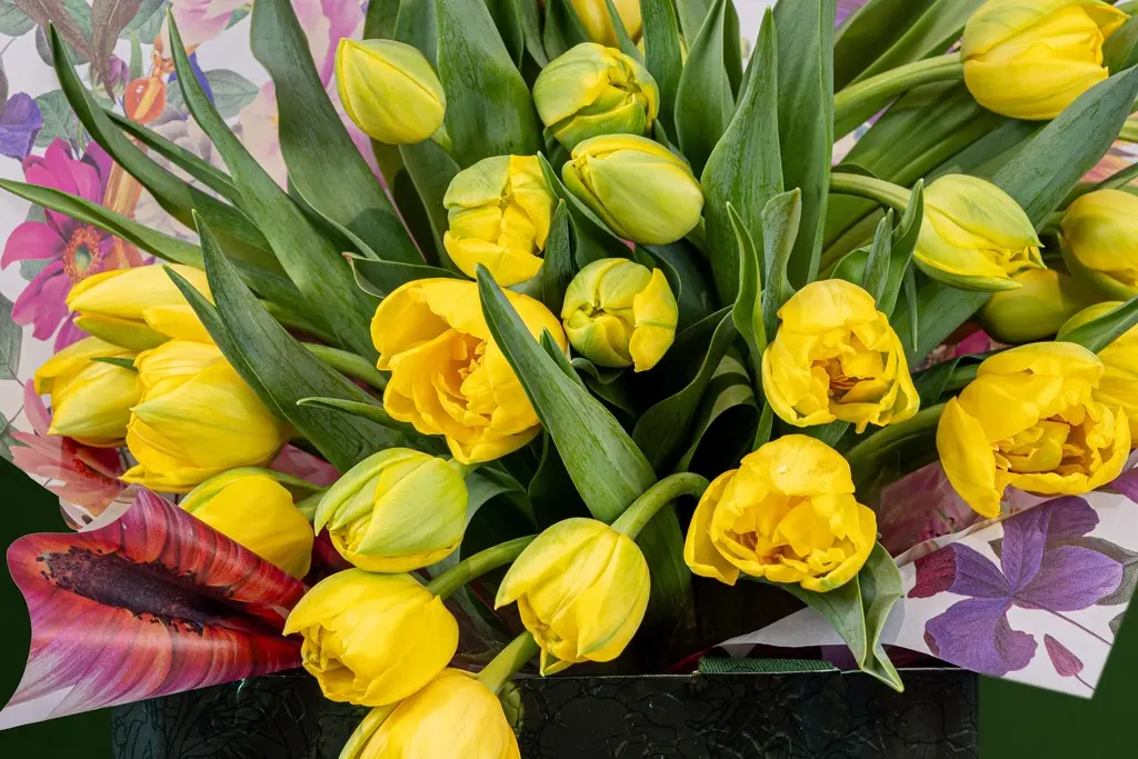 EASTER LEMON MUFFIN.webp