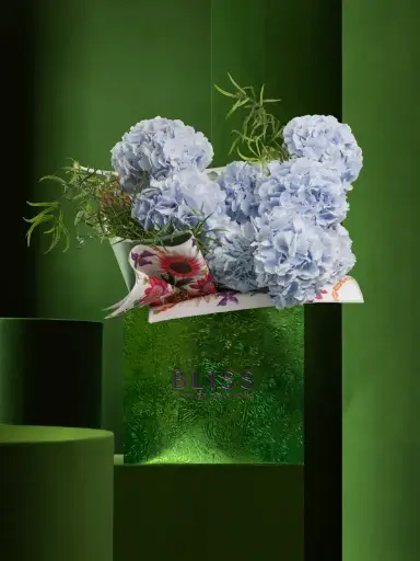 آيس كريم غزل البنات الأزرق